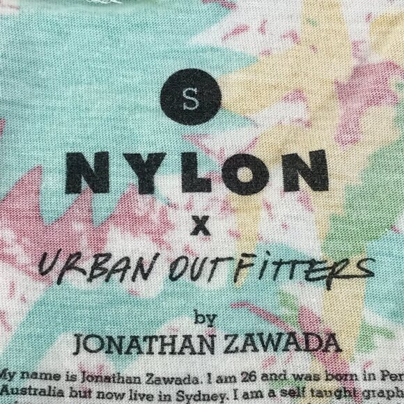 Nylon x Urban Outfitters by Jonathan Zawada V-Neck Tee Women's Small Cotton Art - Picture 8 of 11